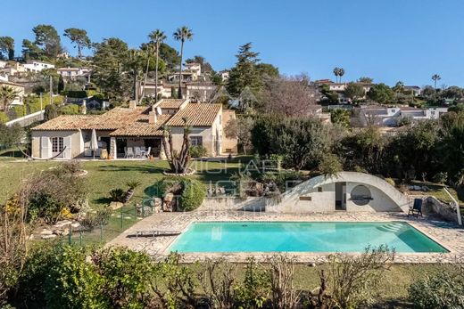 Villa en Cagnes-sur-Mer, Alpes Marítimos