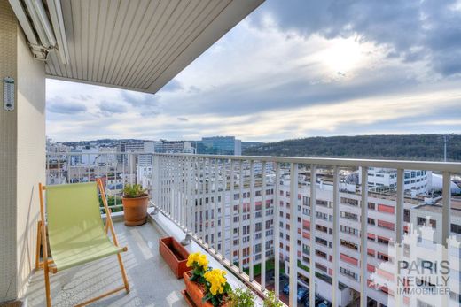 Apartment / Etagenwohnung in Boulogne-Billancourt, Hauts-de-Seine
