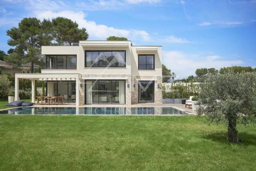 Villa in Mouans-Sartoux, Alpes-Maritimes