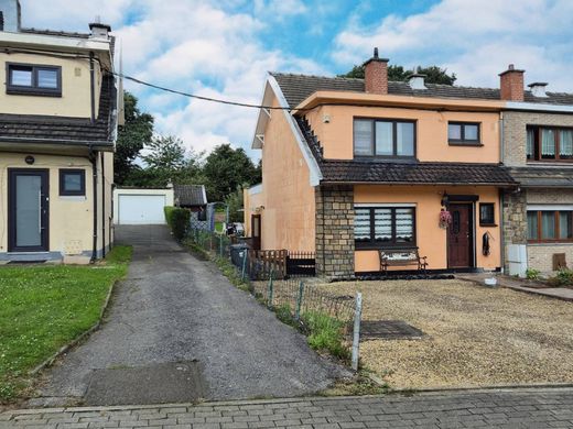 Casa di lusso a Houtain-Saint-Siméon, Province de Liège