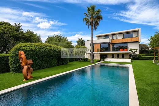 Luxury home in Mougins, Alpes-Maritimes