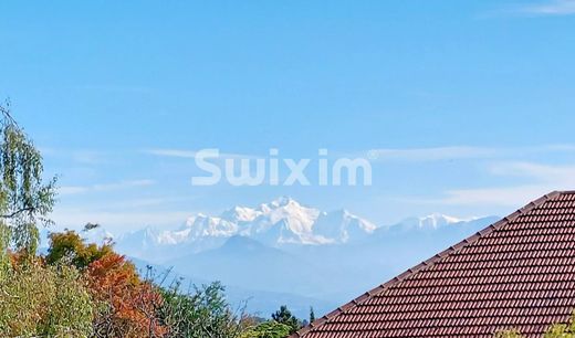 Luxury home in Gex, Ain