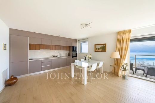 Квартира, Монтрё, Riviera-Pays-d'Enhaut District