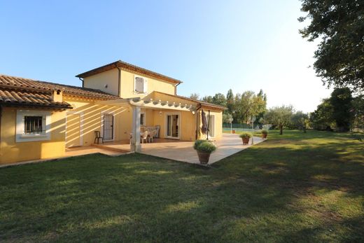 Βίλα σε Châteauneuf-Grasse, Alpes-Maritimes