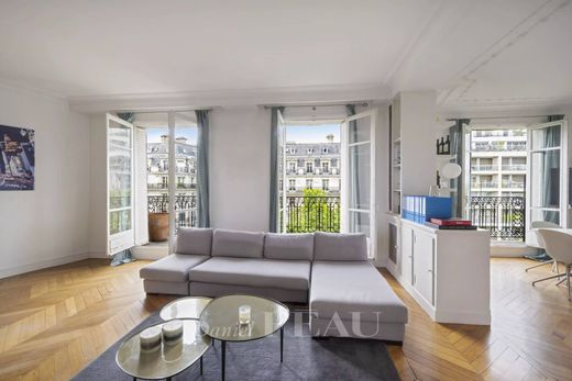 아파트 / Saint-Germain, Odéon, Monnaie, Paris
