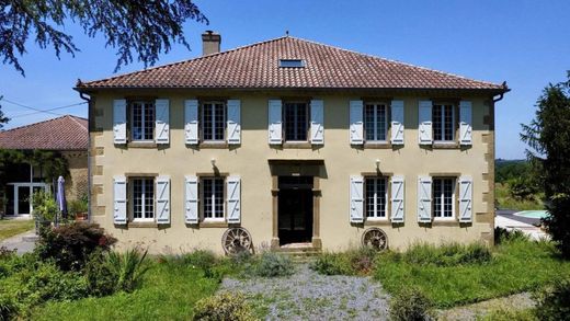 Rural or Farmhouse in Aignan, Gers