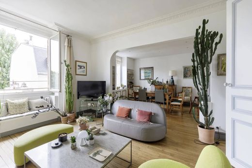 Apartment in Neuilly-sur-Seine, Hauts-de-Seine