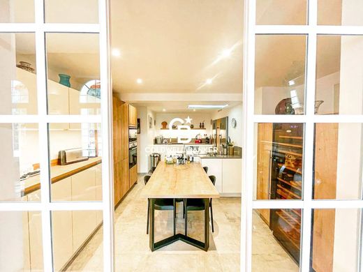 Квартира, Иер, Var