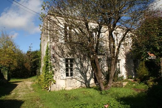 Casa de lujo en Dompierre-sur-Mer, Charenta Marítima