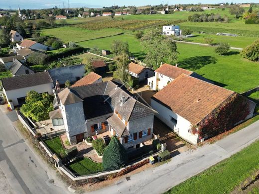 Casa de lujo en Saint-Pourçain-sur-Sioule, Allier