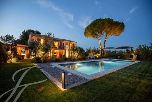 Элитный дом, Eygalières, Bouches-du-Rhône