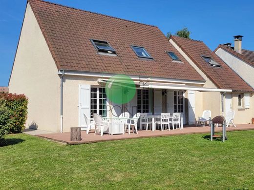 Luksusowy dom w Vert-le-Grand, Essonne