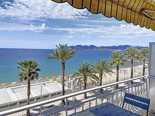 아파트 / 칸, Alpes-Maritimes