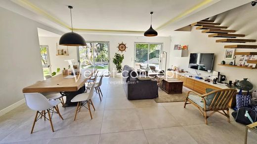 Вилла, Антиб, Alpes-Maritimes