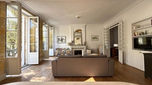 Apartment in Bordeaux, Gironde