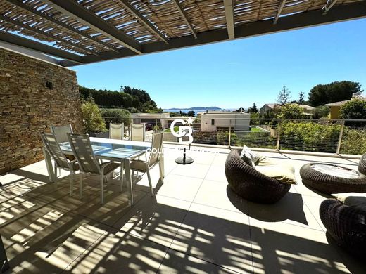 Villa in Carqueiranne, Var
