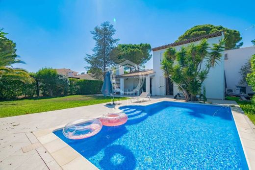 Villa en Villeneuve-Loubet, Alpes Marítimos