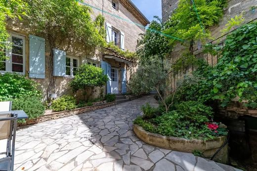 Luxury home in Uzès, Gard