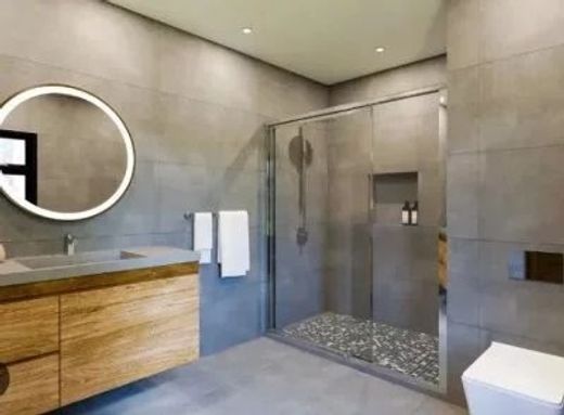 Apartment / Etagenwohnung in Gentilly, Val-de-Marne