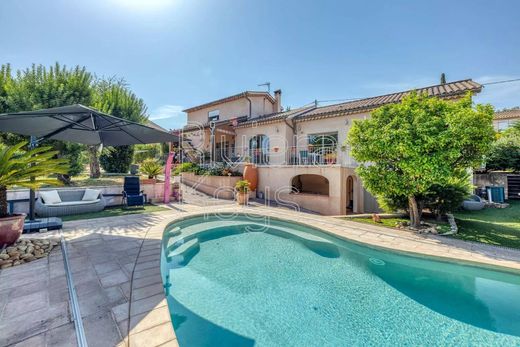 ‏בתי יוקרה ב  Fréjus, Var