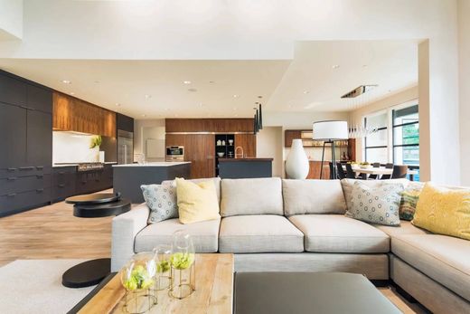 Saint-Cloud, Hauts-de-Seineのアパートメント