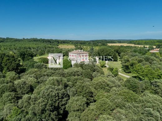 Castle in Agen, Lot-et-Garonne