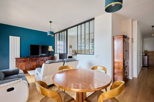 Apartment in Salpêtrière, Butte-aux-Cailles, Croulebarbe, Paris