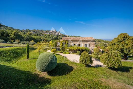 Luxus-Haus in Lacoste, Vaucluse