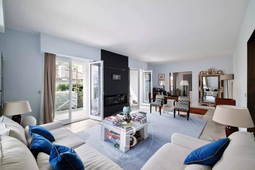Luxury home in Biarritz, Pyrénées-Atlantiques