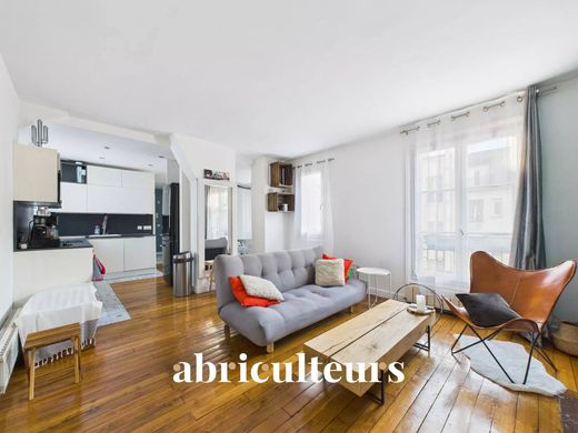 Apartment in La Muette, Auteuil, Porte Dauphine, Paris