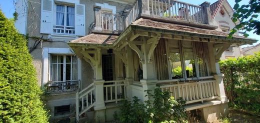 Casa de lujo en Bois-le-Roi, Sena y Marne