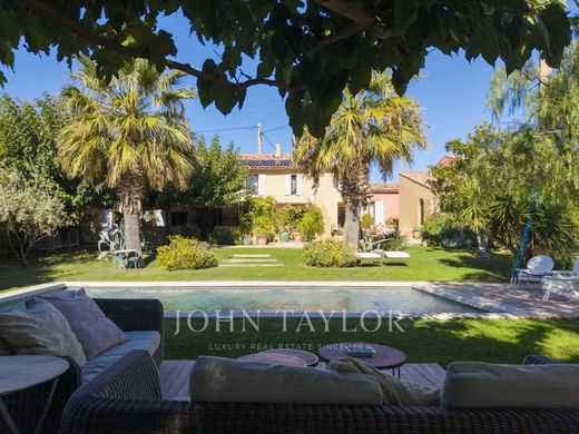 Luxe woning in Saint-Cyr-sur-Mer, Var