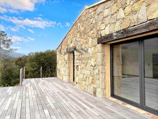 Maison de luxe à Sotta, Corse-du-Sud