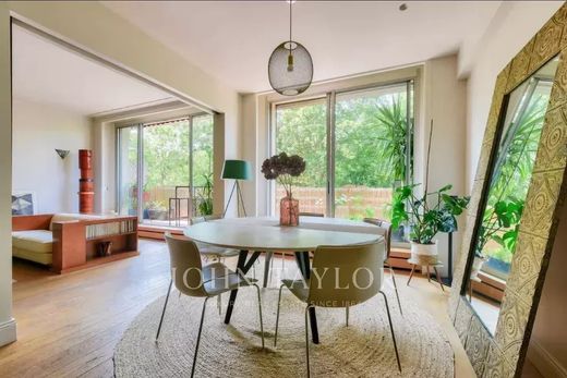 Apartment in La Muette, Auteuil, Porte Dauphine, Paris