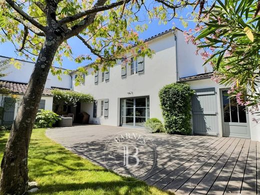 Luxus-Haus in La Flotte, Charente-Maritime