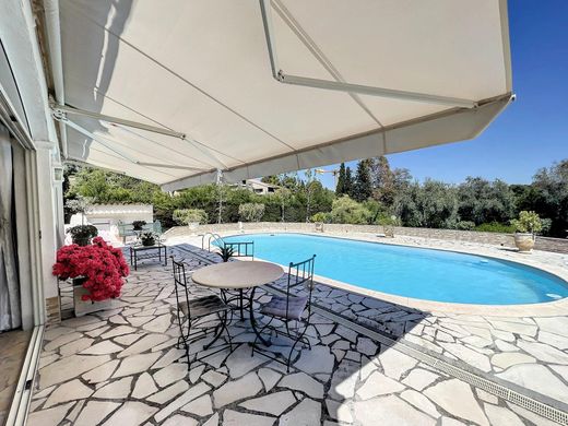 Luxe woning in Mougins, Alpes-Maritimes