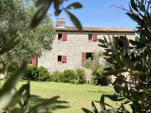 Casa de lujo en Uzès, Gard