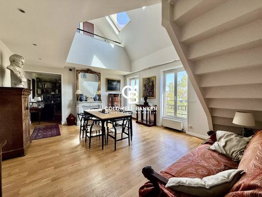 Duplex a Monceau, Courcelles, Ternes, Parigi