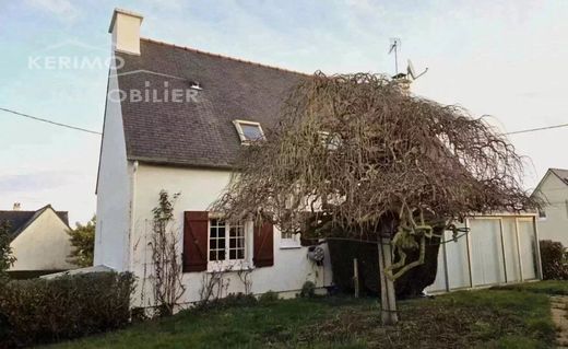 Luxus-Haus in Binic, Côtes-d'Armor