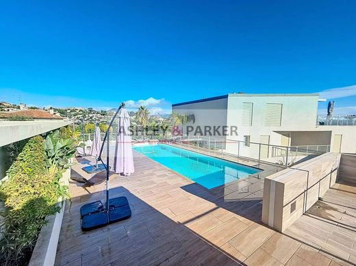 Apartment / Etagenwohnung in Nizza, Alpes-Maritimes