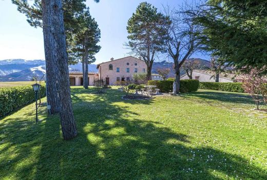 Villa in Cagli, Pesaro and Urbino