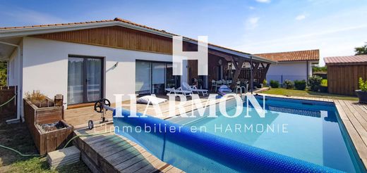 Βίλα σε Saint-Julien-en-Born, Landes