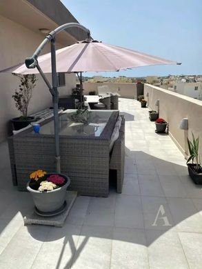 Penthouse Żabbar, Ħaż-Żabbar