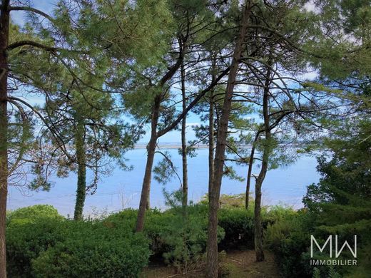 Villa in Lège-Cap-Ferret, Gironde