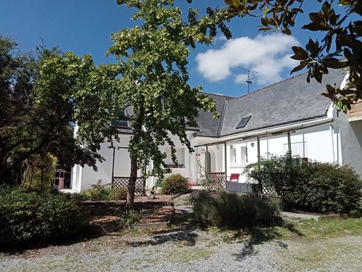 Luxury home in Pontchâteau, Loire-Atlantique