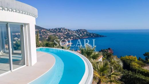 Βίλα σε Théoule-sur-Mer, Alpes-Maritimes
