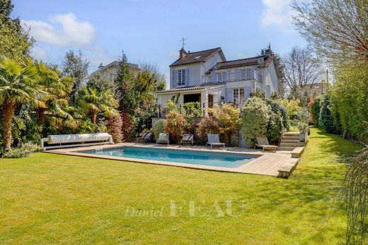 Πολυτελή κατοικία σε La Celle-Saint-Cloud, Yvelines