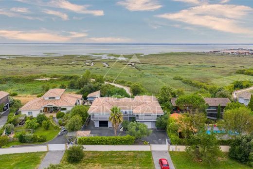 Элитный дом, Gujan-Mestras, Gironde