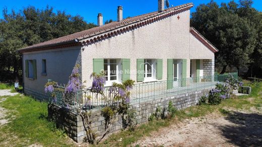 Luxury home in Pernes-les-Fontaines, Vaucluse