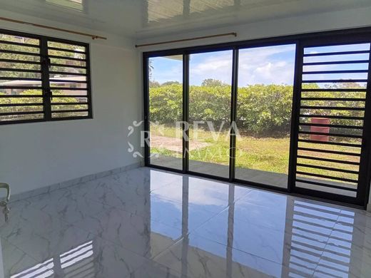 Luxury home in Pirae, Îles du Vent